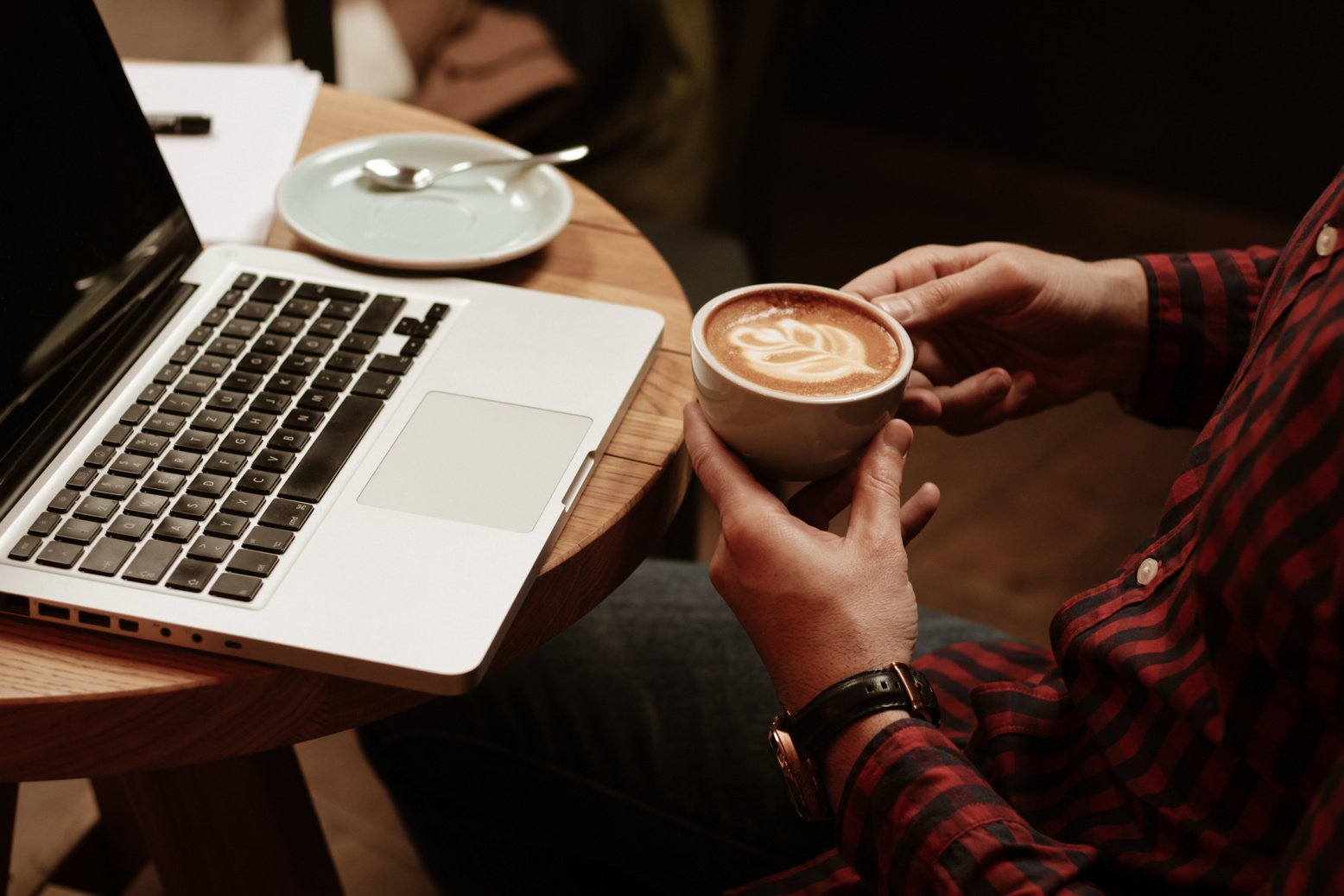 Working from coffee shop